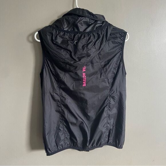 Zyia active hooded trainer black vest - Picture 5 of 5